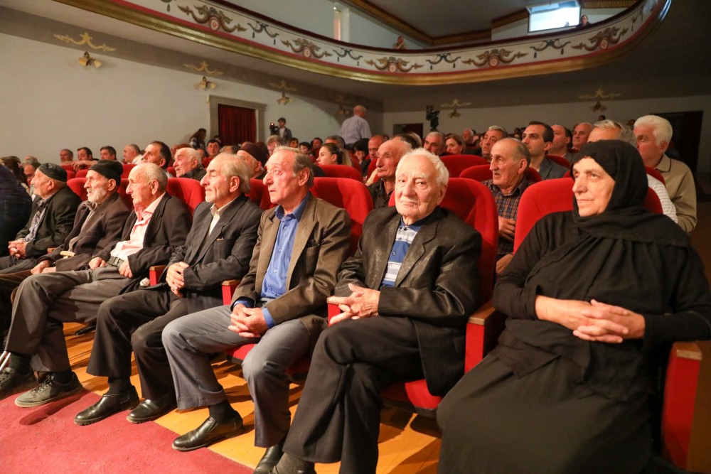  ხულოში ღვაწლმოსილი ადამიანები დააჯილდოვეს