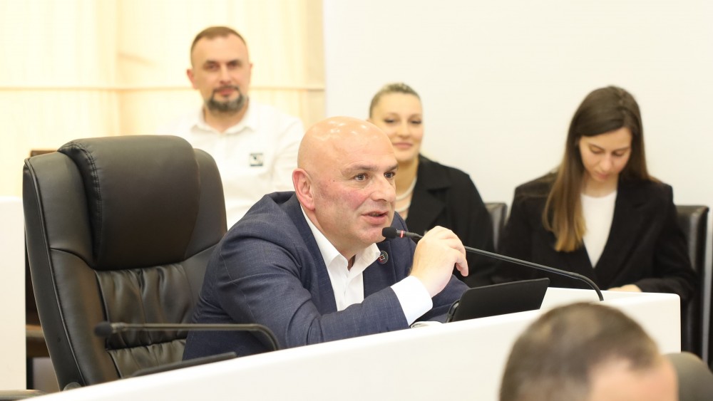   უმაღლეს საბჭოში,  „მინისტრის საათის“ ფორმატში, კულტურის მინისტრს მოუსმინეს