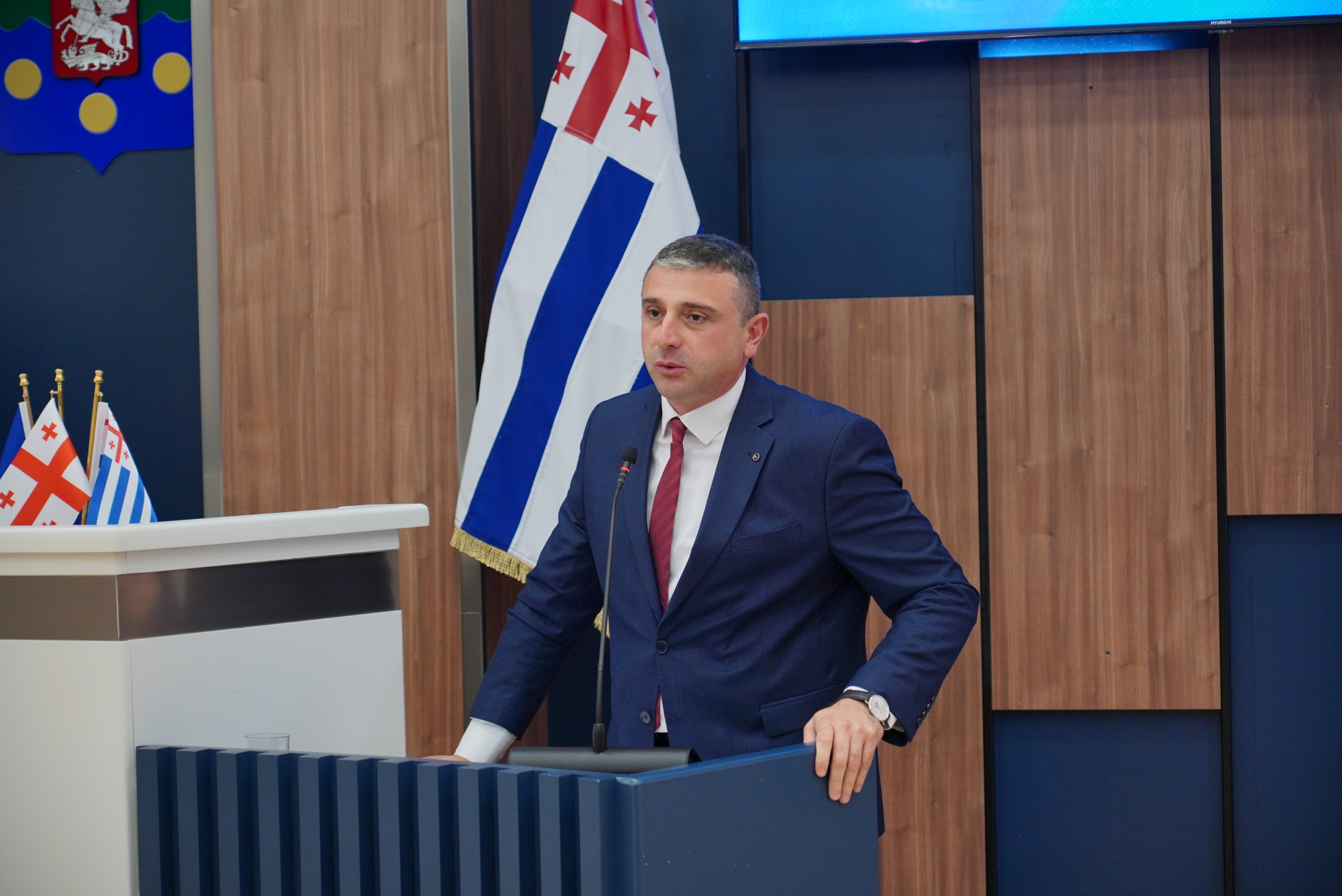 უმაღლეს საბჭოში „მინისტრის საათი“ ფინანსთა და ეკონომიკის მინისტრის მოსმენით დასრულდა