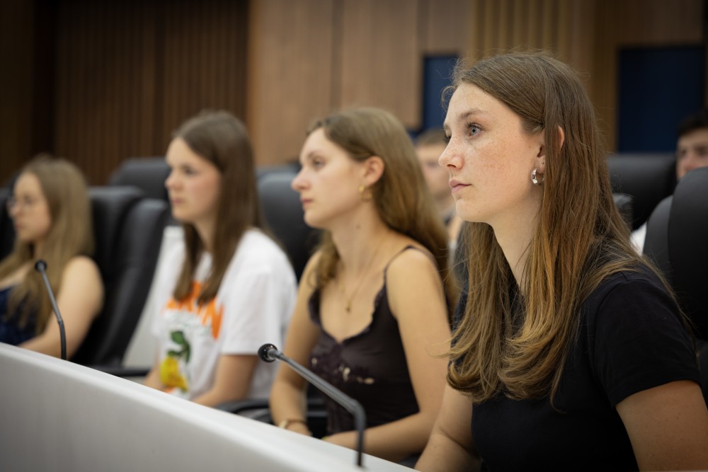    აჭარის უმაღლეს საბჭოში პოლონელ მოსწავლეებს უმასპინძლეს