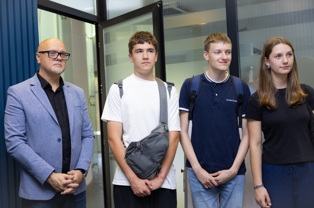    აჭარის უმაღლეს საბჭოში პოლონელ მოსწავლეებს უმასპინძლეს