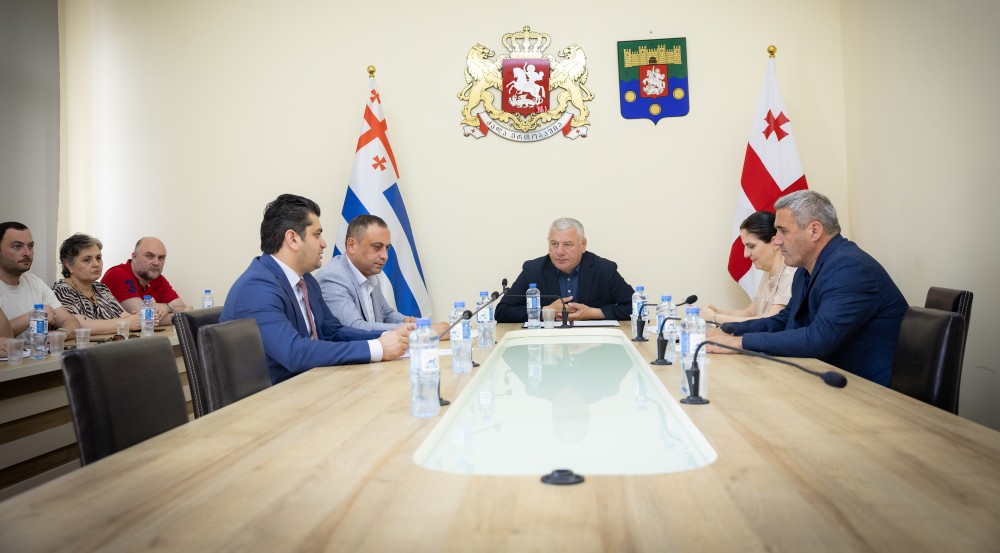  აგრარულ და გარემოს დაცვის საკითხთა კომიტეტის სხდომა