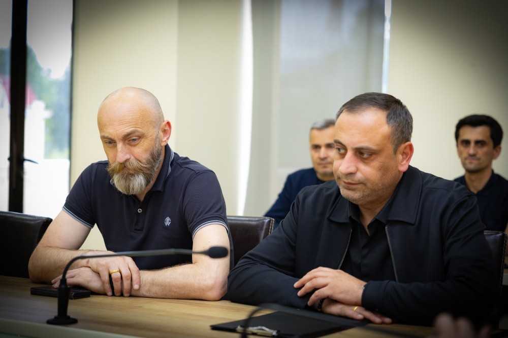 ბიუროს სხდომა