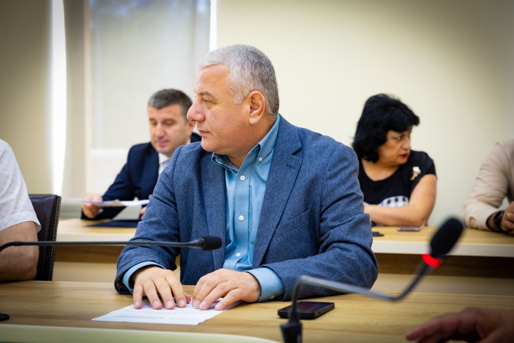 საკონსტიტუციო, იურიდიულ და საპროცედურო საკითხთა კომიტეტის სხდომა