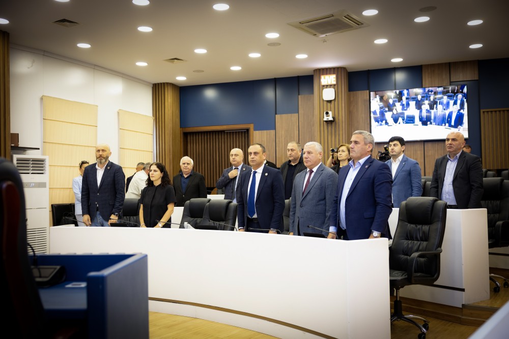 პარტია „გახარია საქართველოსთვის“ წევრებს სადეპუტატო უფლებამოსილება ვადამდე შეუწყდათ