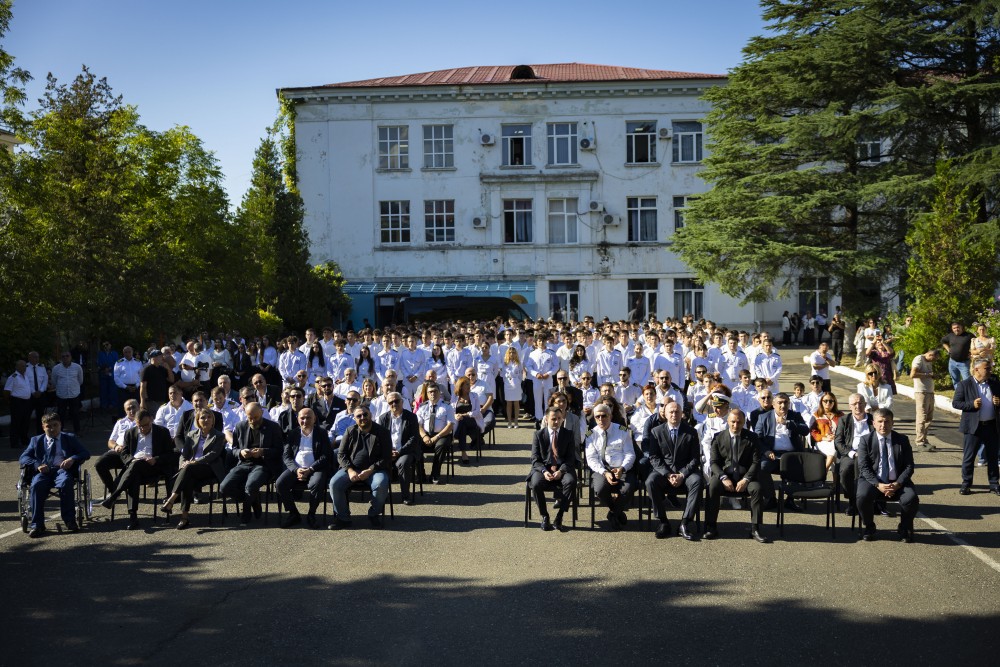 დავით გაბაიძემ მომავალ მეზღვაურებს ახალი სასწავლო წლის დაწყება მიულოცა