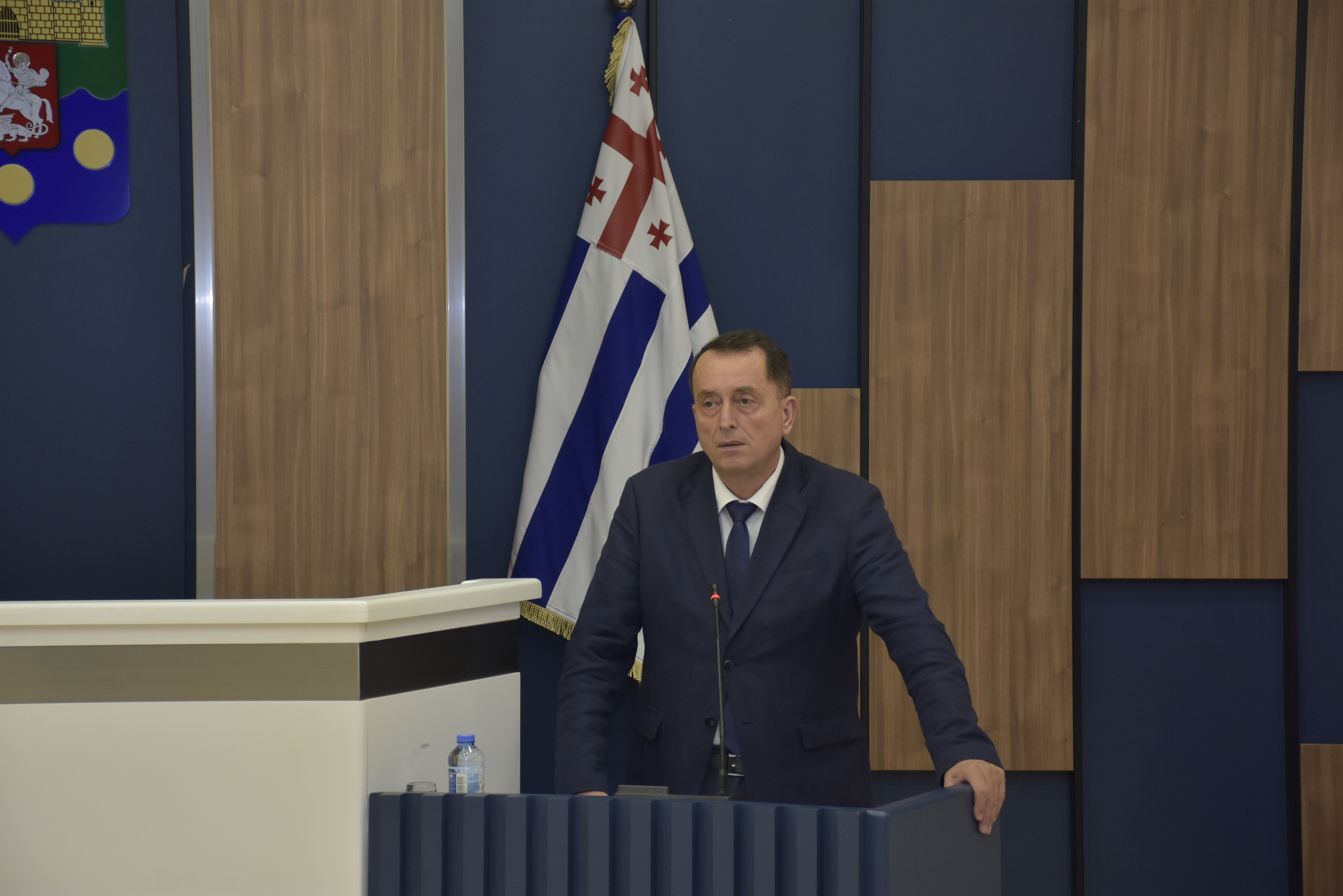 პროექტები რიგგარეშე სესიაზე განიხილება