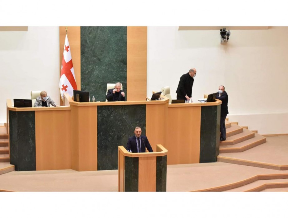 დავით გაბაიძემ საქართველოს პარლამენტს აჭარის უმაღლესი საბჭოს საკანონმდებლო პაკეტი მეორე მოსმენით წარუდგინა