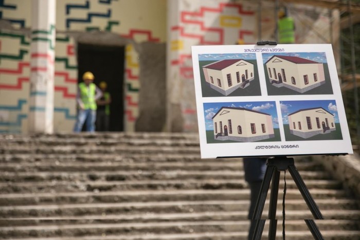 ხულოს სასწრაფო დახმარების რაიონულ სამსახურს რეანიმობილი გადაეცა