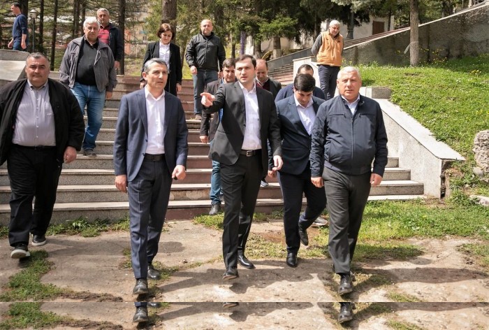 ხულოს სასწრაფო დახმარების რაიონულ სამსახურს რეანიმობილი გადაეცა