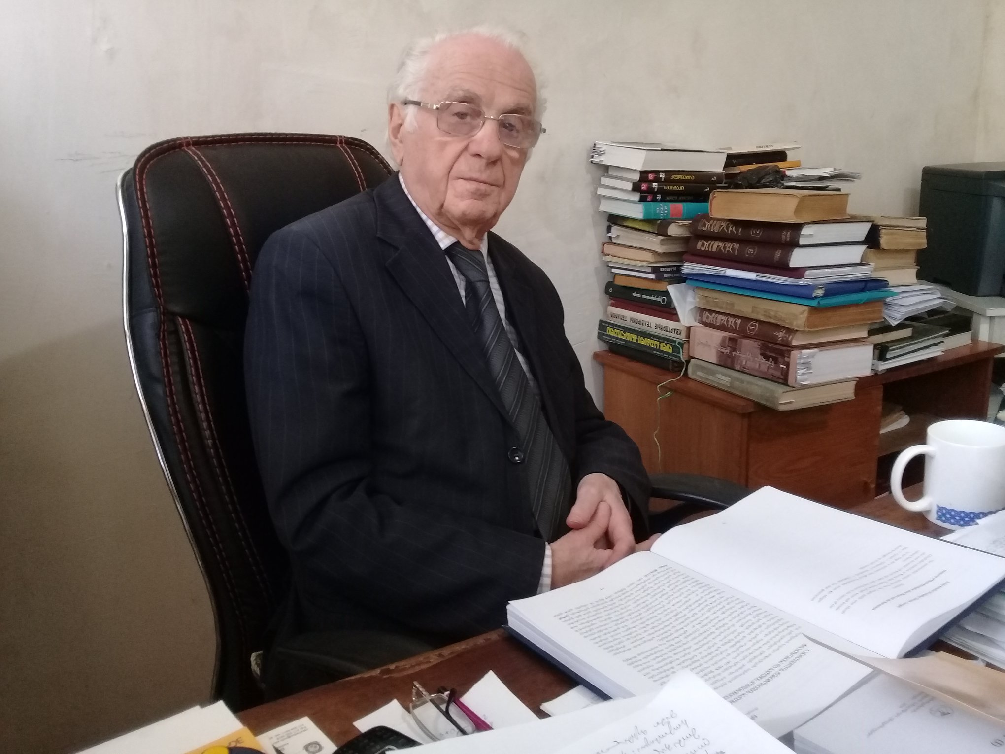 აჭარის ავტონომიური რესპუბლიკის უმაღლესი საბჭო მწუხარებას გამოთქვამს რამაზ სურმანიძის გარდაცვალების გამო