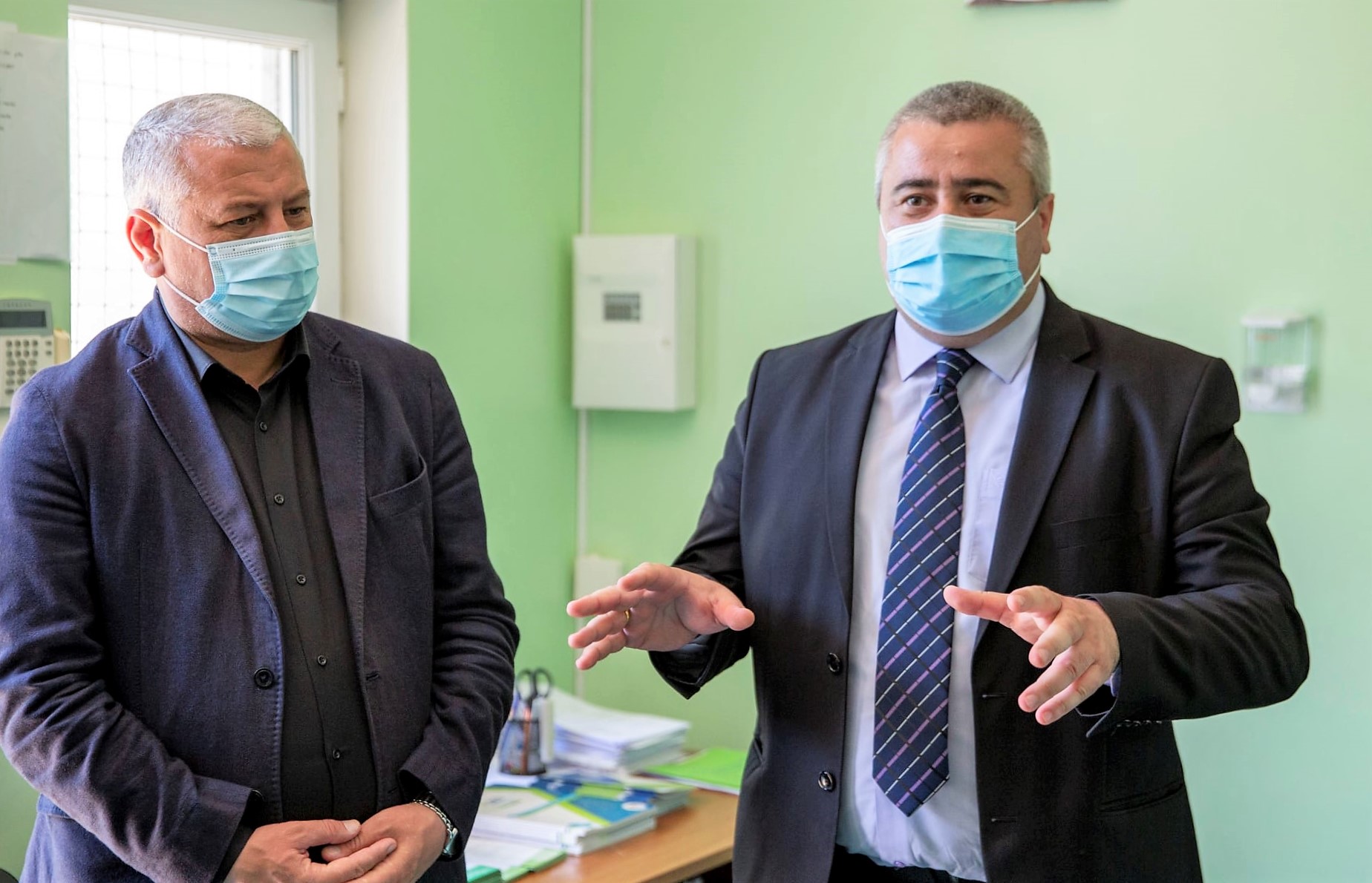 ტიტე აროშიძე და ფრიდონ ფუტკარაძე ბათუმის რეგიონულ ლაბორატორიაში გამართულ სამუშაო შეხვედრაში მონაწილეობდნენ