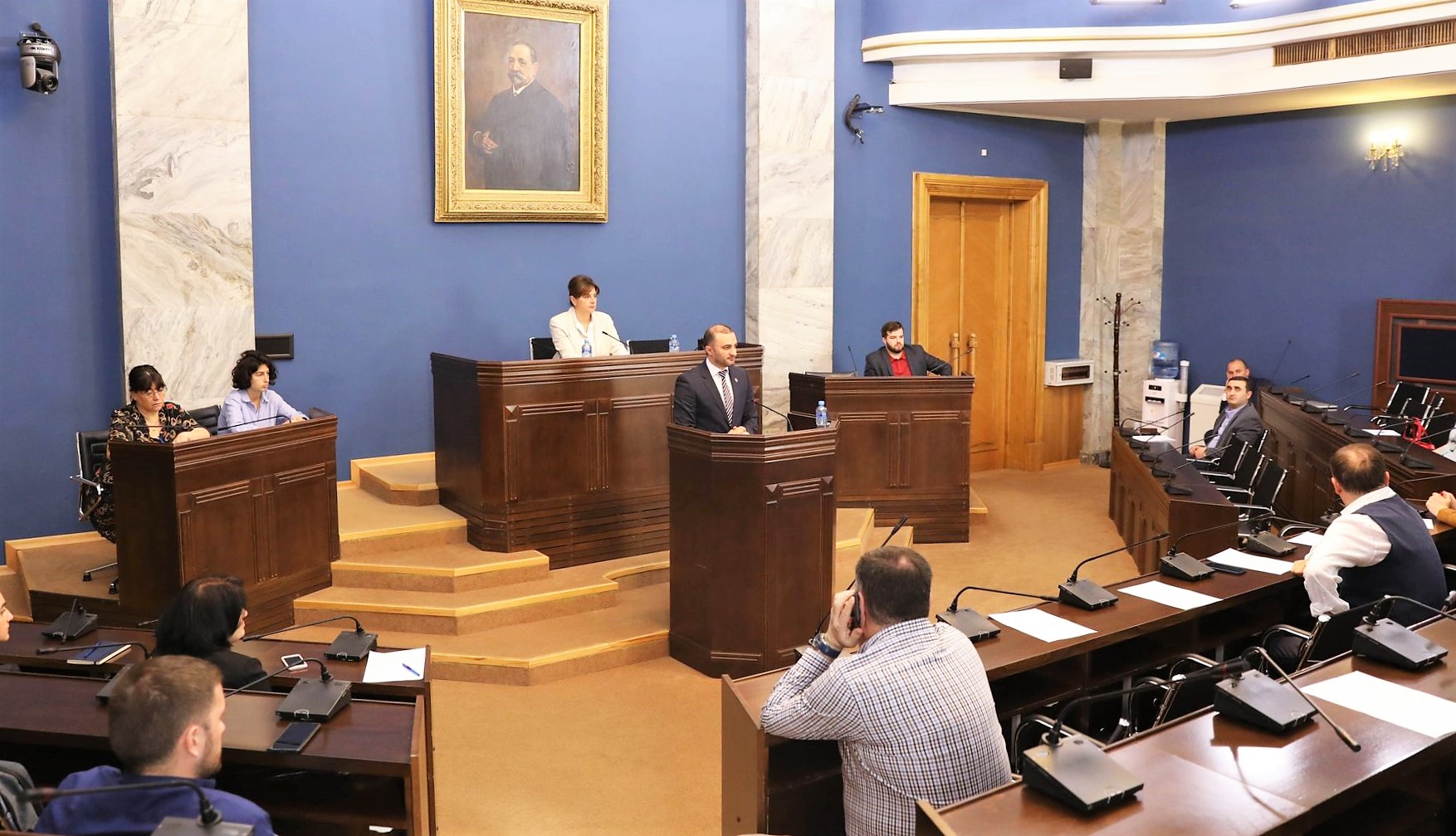 დავით გაბაიძემ, საქართველოს პარლამენტის გარემოს დაცვისა და ბუნებრივი რესურსების კომიტეტის სხდომაზე, აჭარის უმაღლეს საბჭოს საკანონმდებლო ინიციატივა მეორე მოსმენით წარადგინა