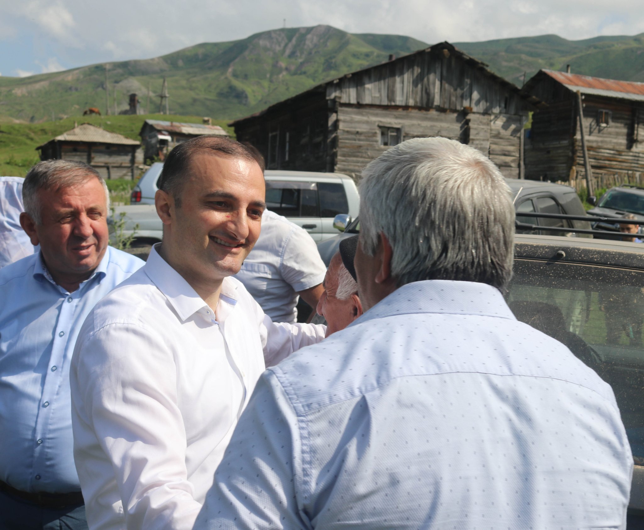 დავით გაბაიძემ სარიჩაირის მემთეურებს „შუამთობა“ მიულოცა