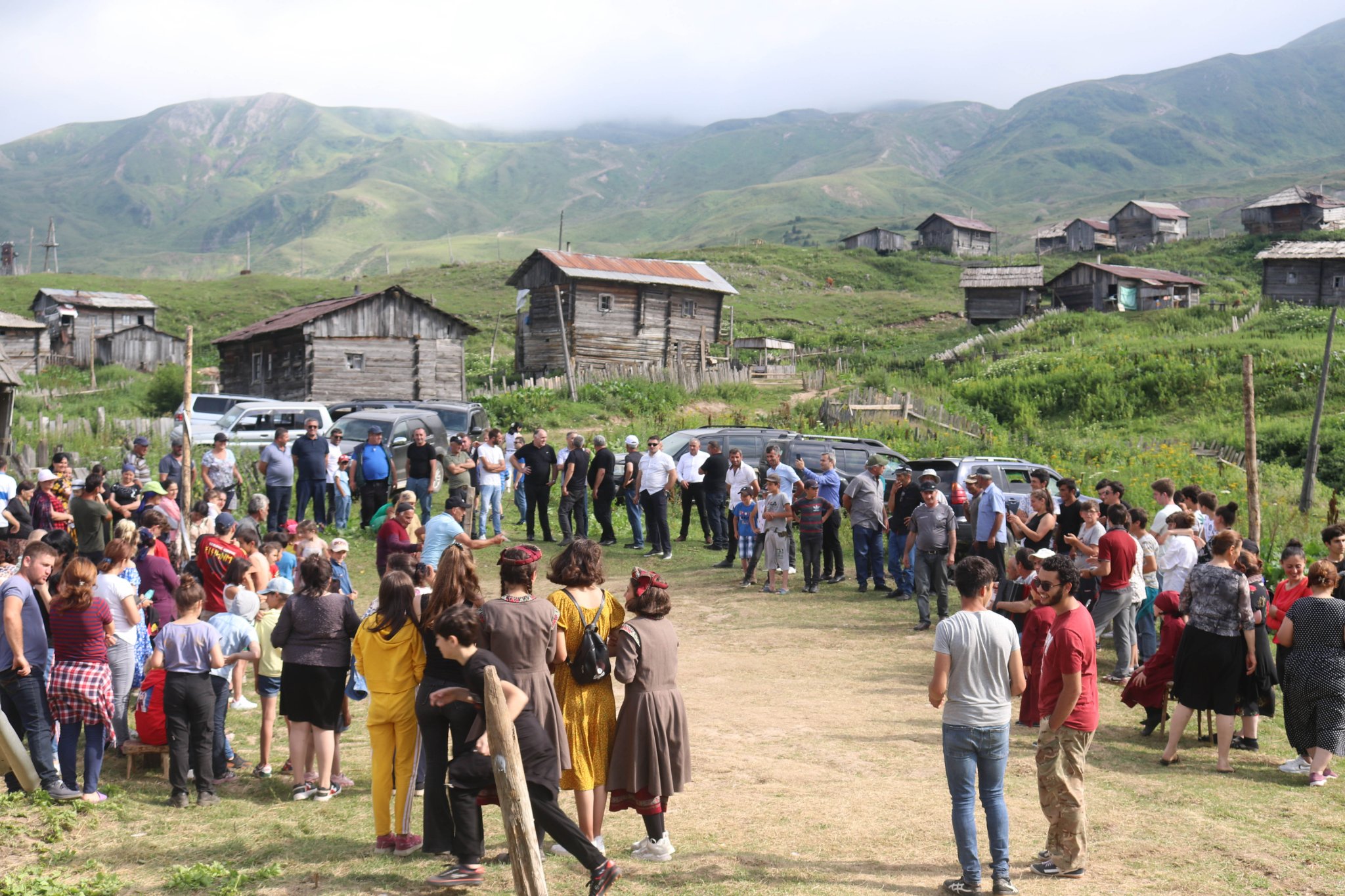 დავით გაბაიძემ სარიჩაირის მემთეურებს „შუამთობა“ მიულოცა