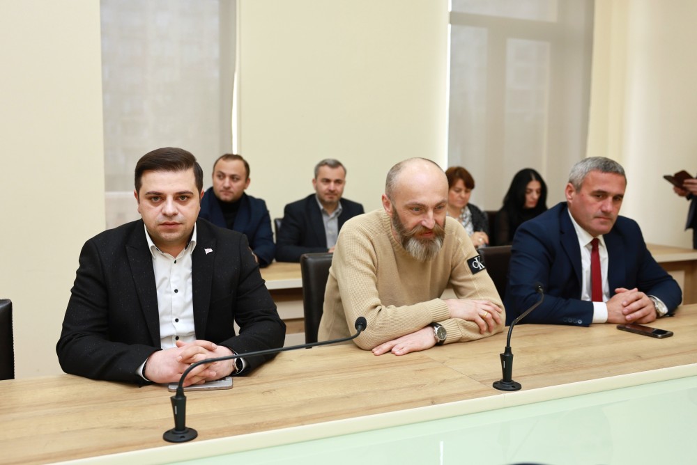 ბიუროს სხდომა