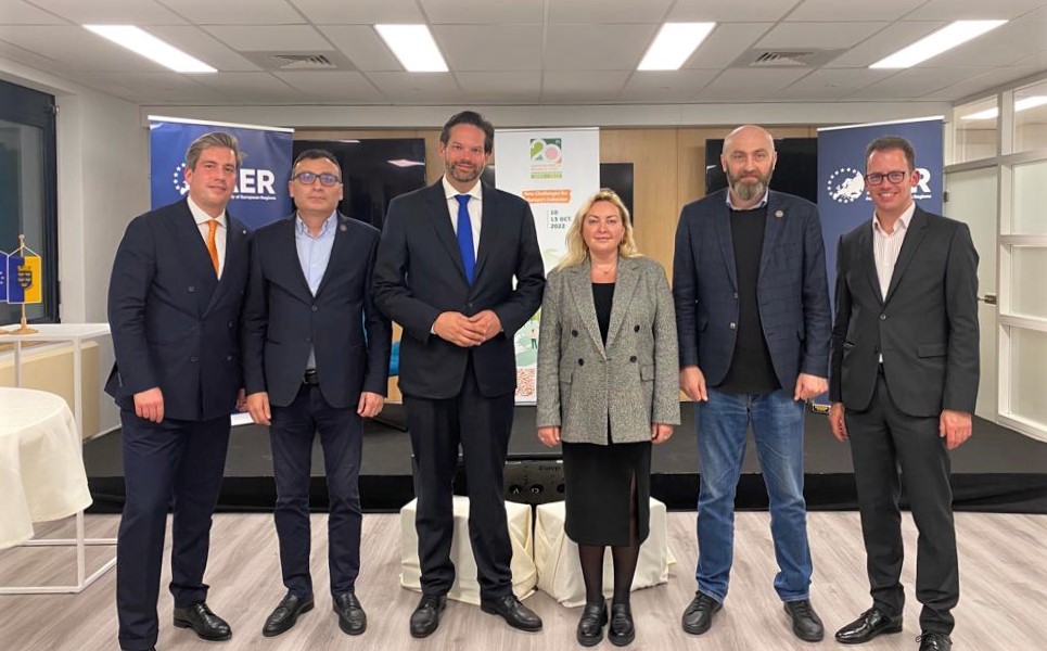 უმაღლესი საბჭოს წევრები - ტიტე აროშიძე და დავით ბაციკაძე ბრიუსელში, ევროპის რეგიონთა ასამბლეის სხდომას დაესწრნენ