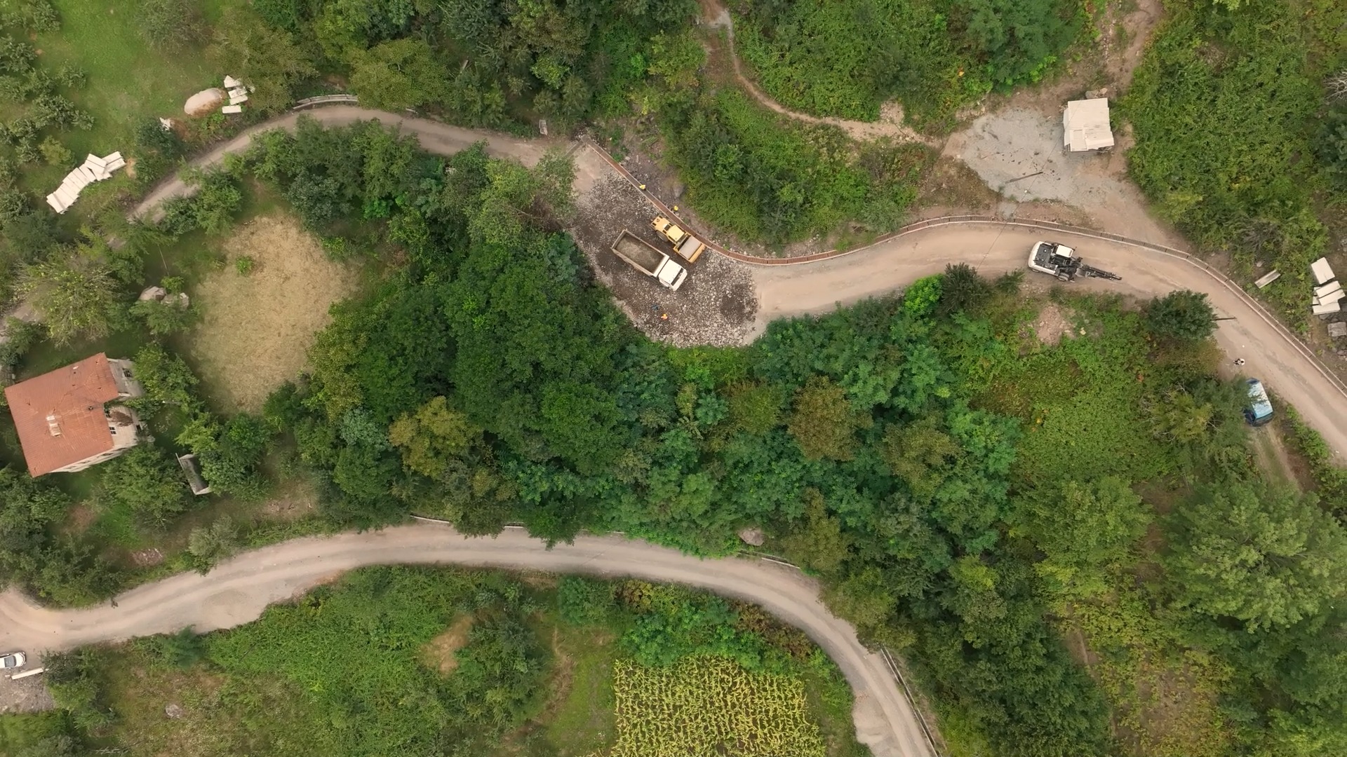 ფრიდონ ფუტკარაძე ჩანჩხალოს საავტომობილო გზის სარებილიტაციო სამუშაოებს გაეცნო