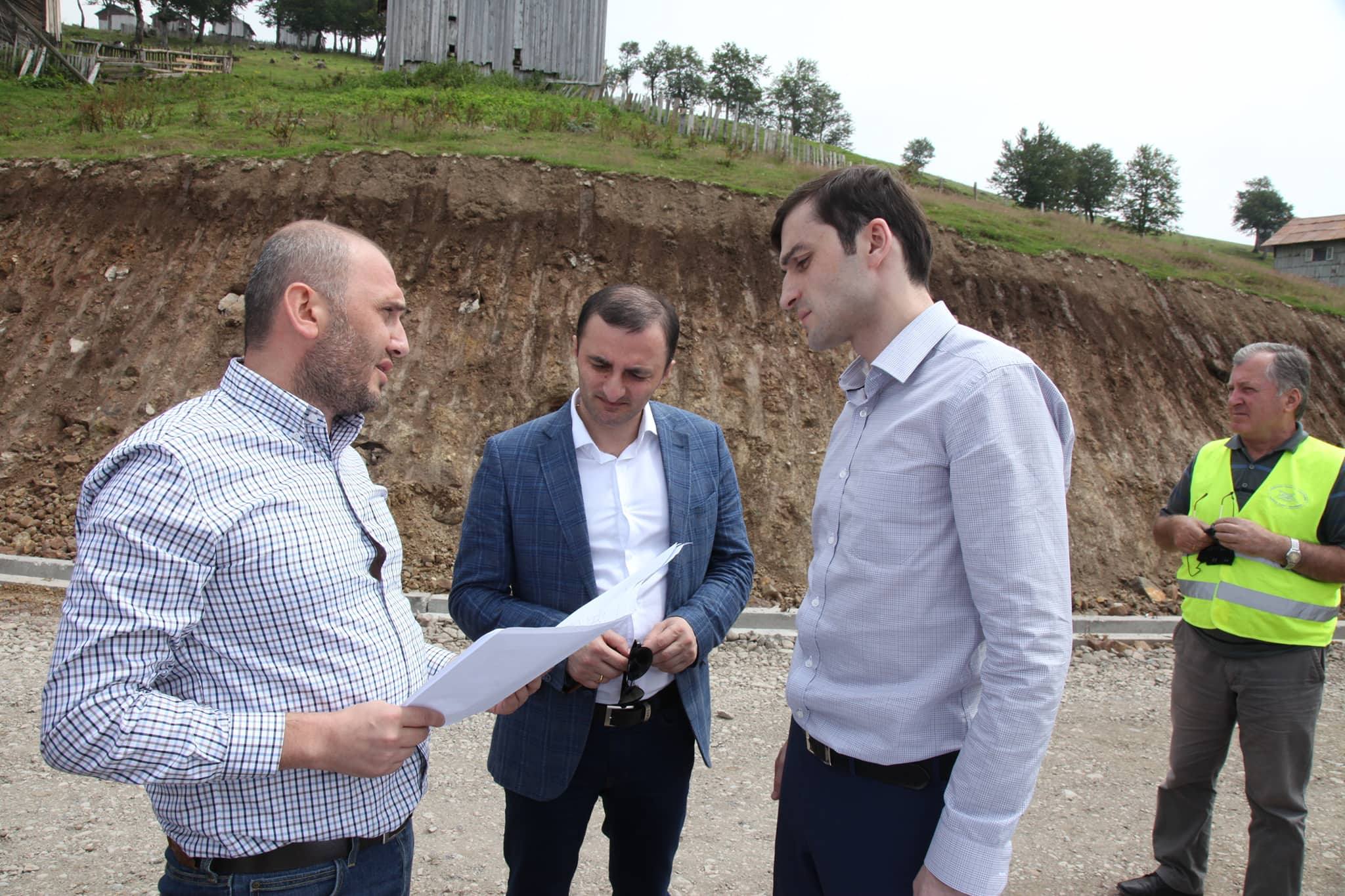 დავით გაბაიძე და თორნიკე რიჟვაძე გოდერძზე მიმდინარე სამუშაოებს გაეცნენ