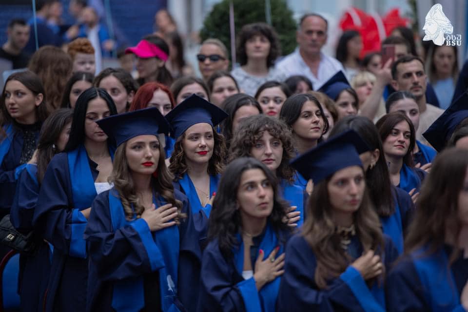 ბსუ-ს იურიდიულ და სოციალურ მეცნიერებათა ფაკულტეტის 2024 წლის კურსდამთავრებულების გამოსაშვები ცერემონია