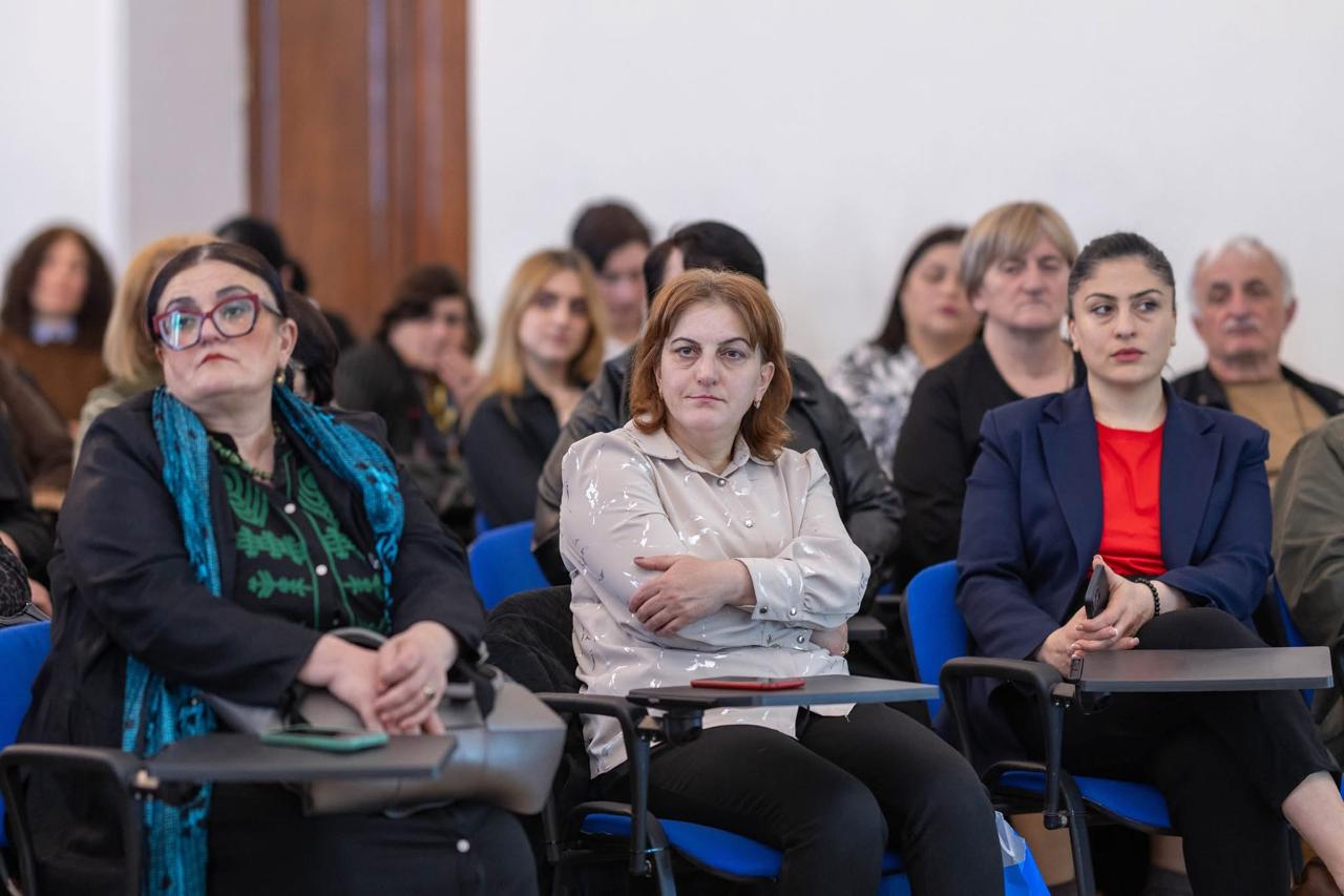 პროგრამის „გარემოსდაცვითი და აგრარული განათლება სკოლაში” ტრენინგების მონაწილე პედაგოგებს სერტიფიკატები გადაეცათ