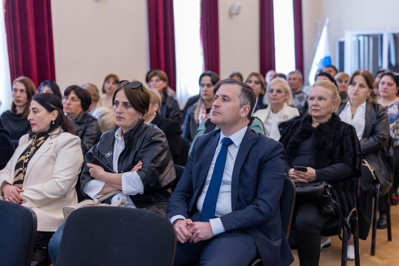 პროგრამის „გარემოსდაცვითი და აგრარული განათლება სკოლაში” ტრენინგების მონაწილე პედაგოგებს სერტიფიკატები გადაეცათ