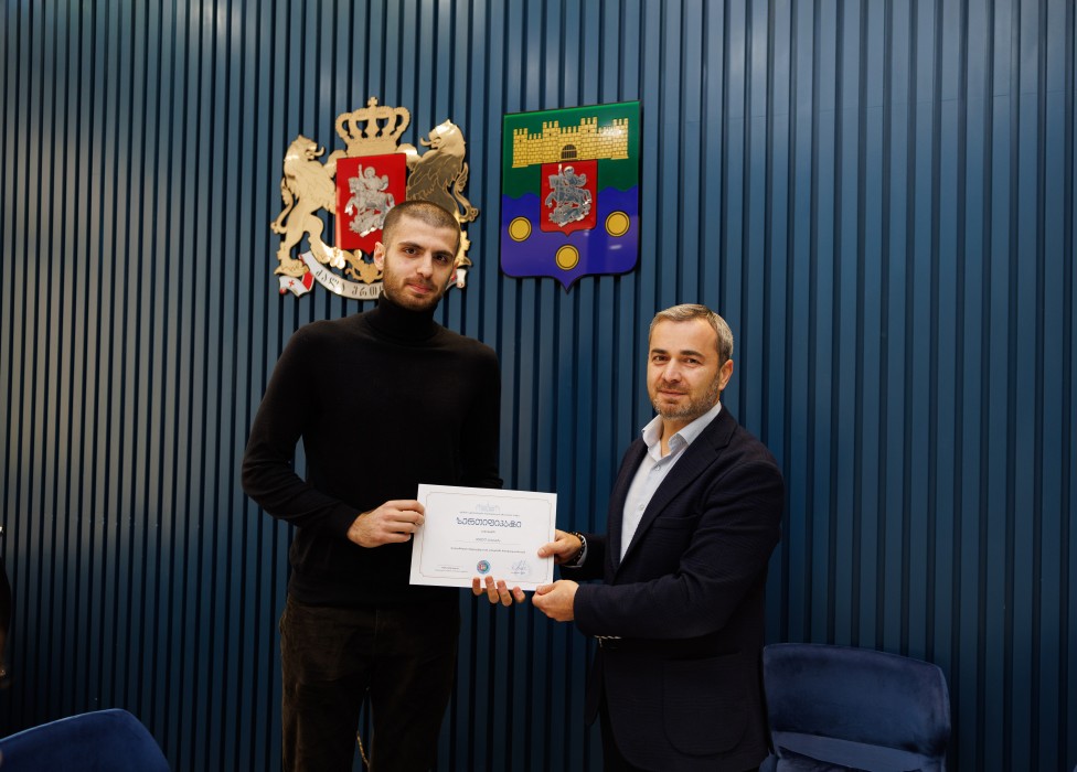 კონკურსების გამარჯვებულები დააჯილდოვეს