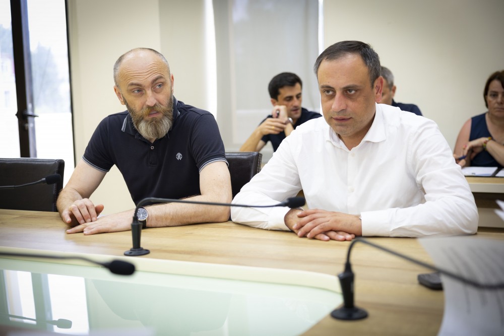 ბიუროს სხდომა