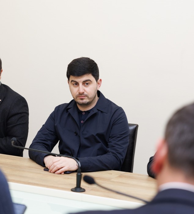 აჭარის უმაღლეს საბჭოში 6 წევრისთვის სადეპუტატო უფლებამოსილების ვადამდე შეწყვეტას, ხვალ, რიგგარეშე სესიის პლენარულ სხდომაზე ეყრება კენჭი