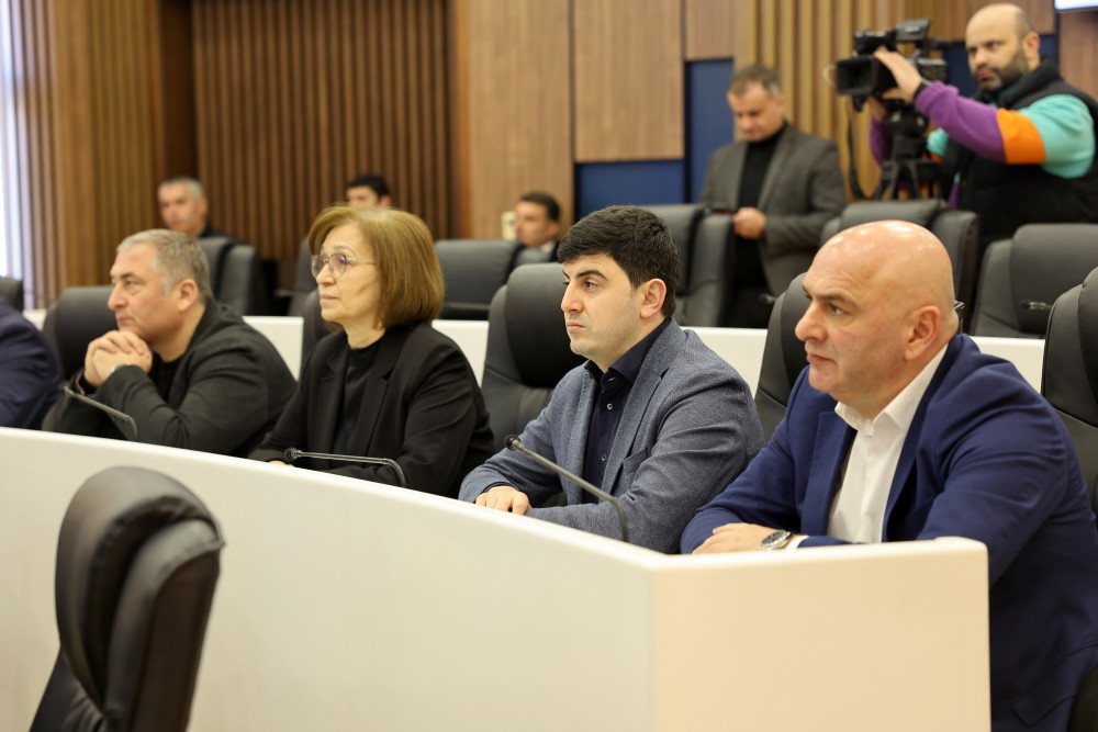 აჭარის უმაღლეს საბჭოში 6 დეპუტატს უფლებამოსილება ვადამდე შეუწყდა