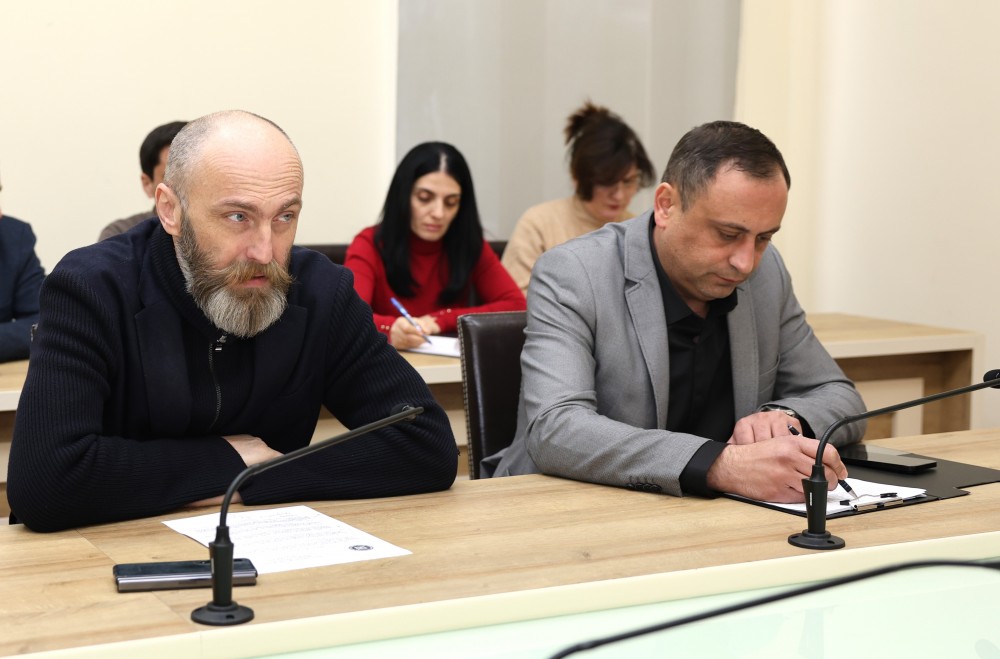 ბიუროს სხდომა