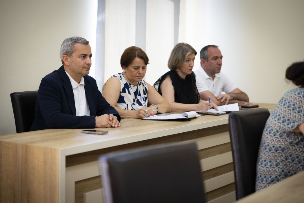 ბიუროს სხდომა