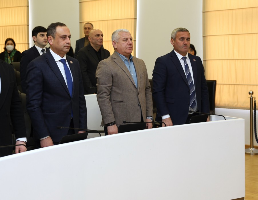 უმაღლეს საბჭოში საგაზაფხულო სესია გაიხსნა