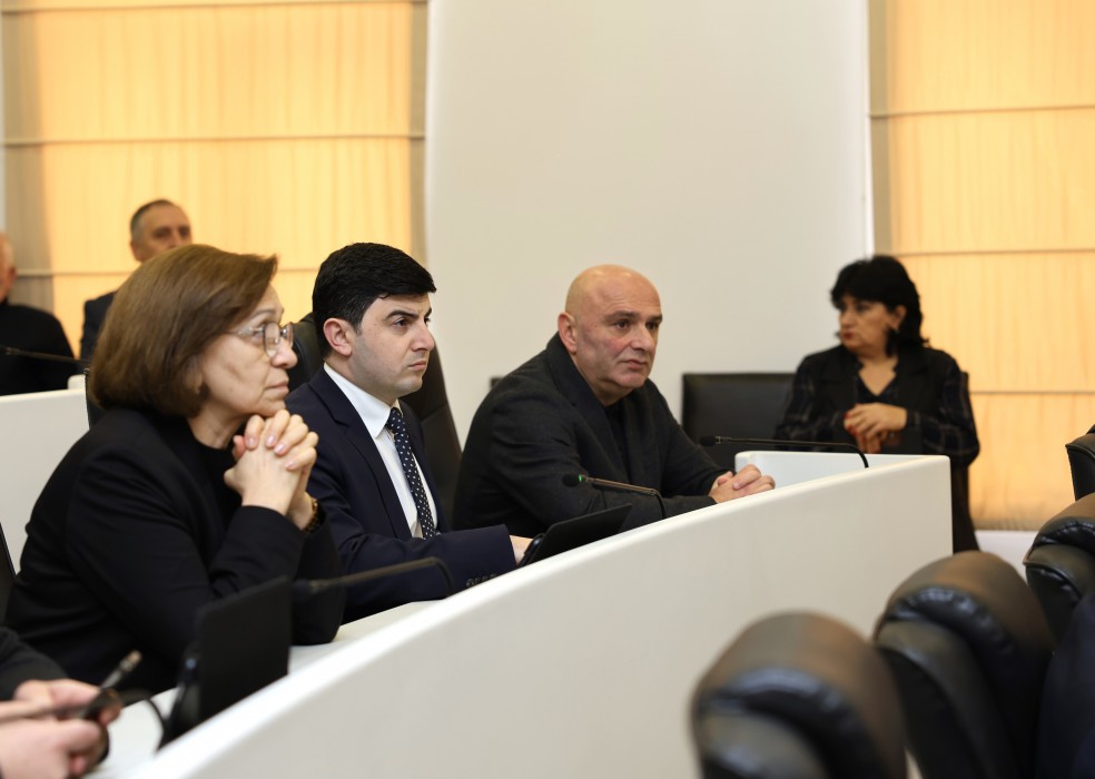 უმაღლეს საბჭოში საგაზაფხულო სესია გაიხსნა