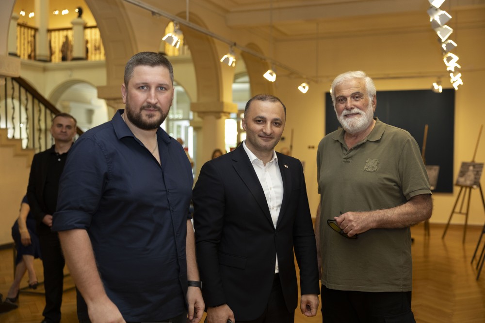 “ისტორია პორტრეტებად“