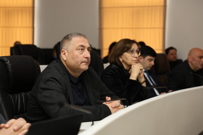 პლენარულ სხდომაზე აჭარის ჯანმრთელობისა და სოციალური დაცვის მინისტრს და უსკოს თავმჯდომარეს მოუსმინეს