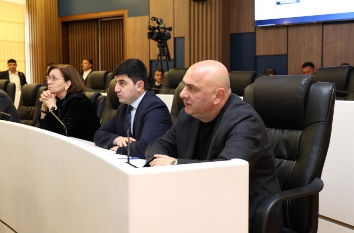 პლენარულ სხდომაზე აჭარის ჯანმრთელობისა და სოციალური დაცვის მინისტრს და უსკოს თავმჯდომარეს მოუსმინეს