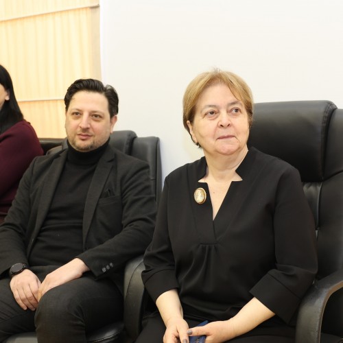 პლენარულ სხდომაზე აჭარის ჯანმრთელობისა და სოციალური დაცვის მინისტრს და უსკოს თავმჯდომარეს მოუსმინეს