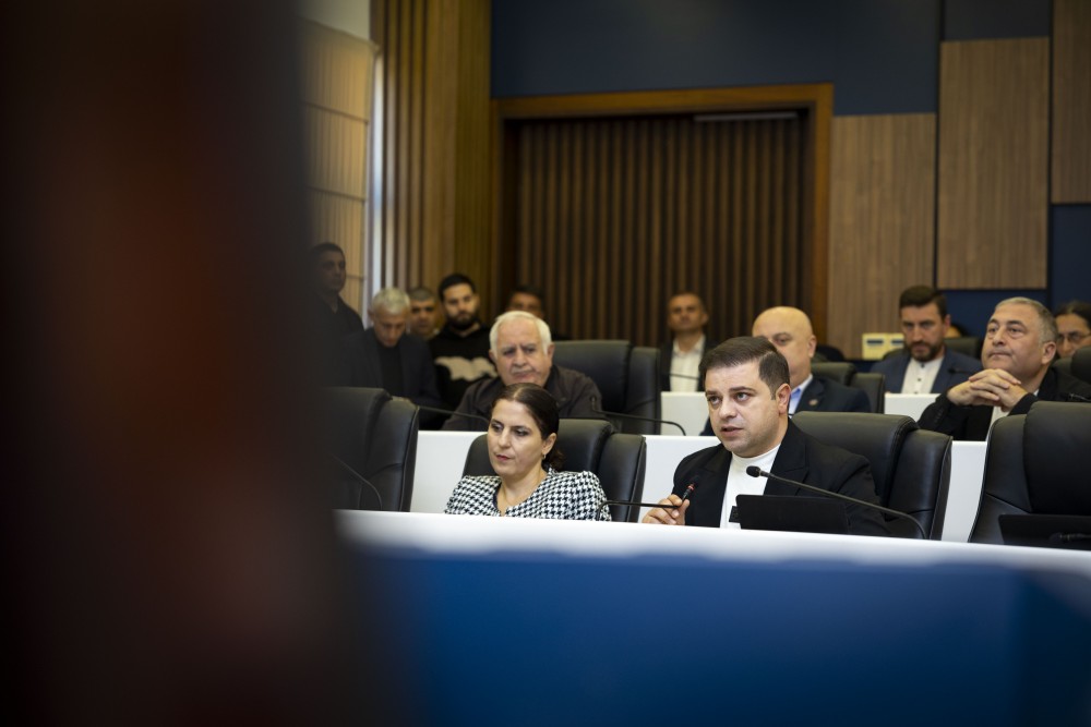 ვახტანგ ბერიძესა და მამუკა თურმანიძეს ვადამდე შეუწყდათ უმაღლესი საბჭოს წევრის უფლებამოსილება