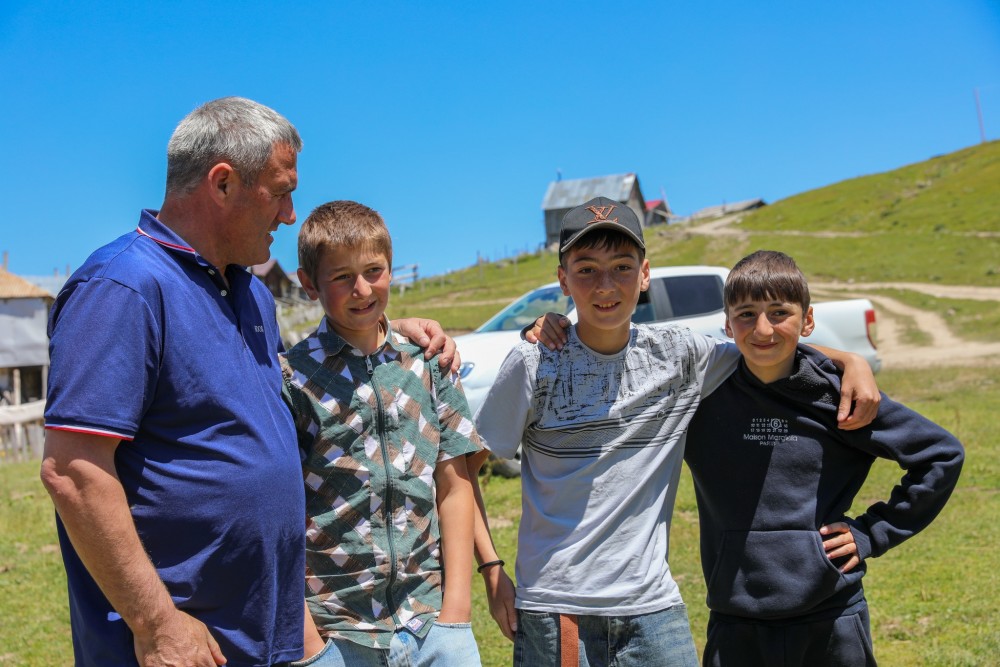ვახტანგ ბერიძე ნაჩადრევსა და ბეშუმში მემთეურებს შეხვდა