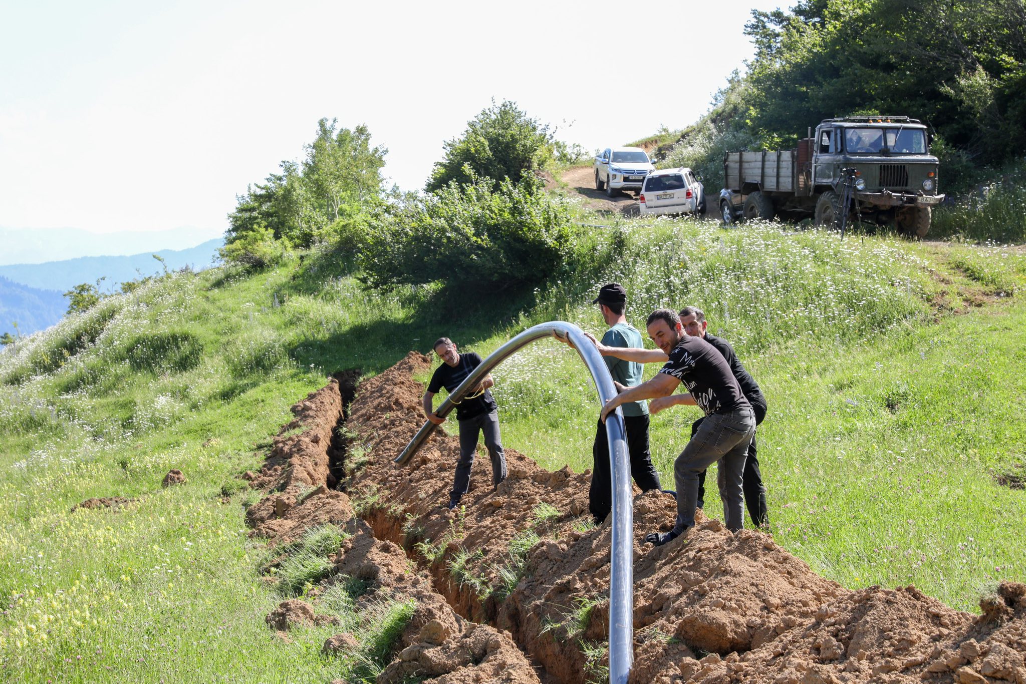 ვახტანგ ბერიძე ხულოში მიმდინარე ინფრასტრუქტურულ პროექტებს გაეცნო