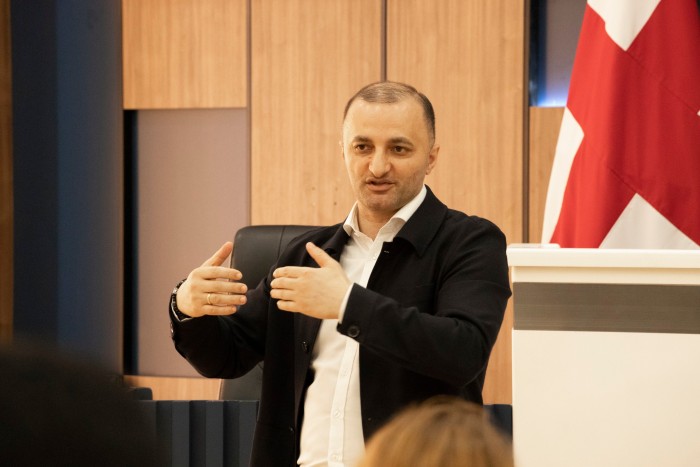 დავით გაბაიძემ ბათუმის შოთა რუსთაველის სახელმწიფო უნივერსიტეტის სტუდენტებს უმასპინძლა