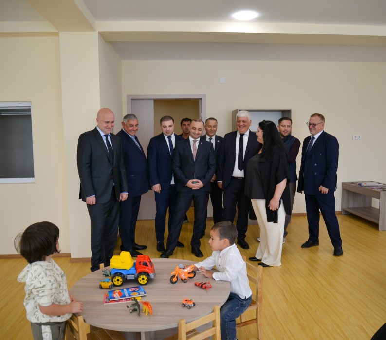 ჯიხანჯურსა და აჭყვისთავში სკოლების სრული რეაბილიტაცია დასრულდა, სოფელ გვარას კი ახალი საბავშვო ბაღი შეემატა