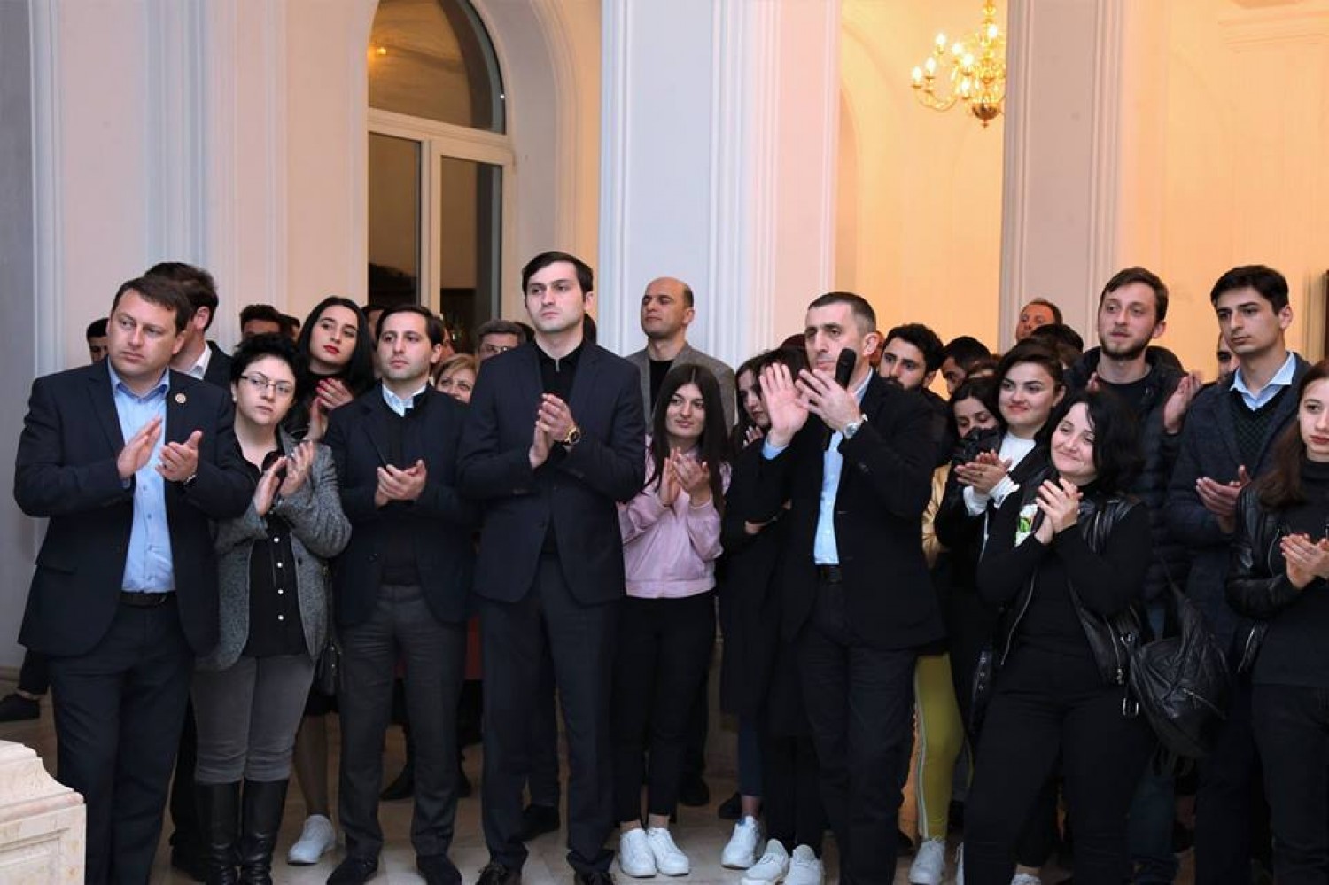 9 აპრილი - ბრძოლა თავისუფლებისთვის გრძელდება