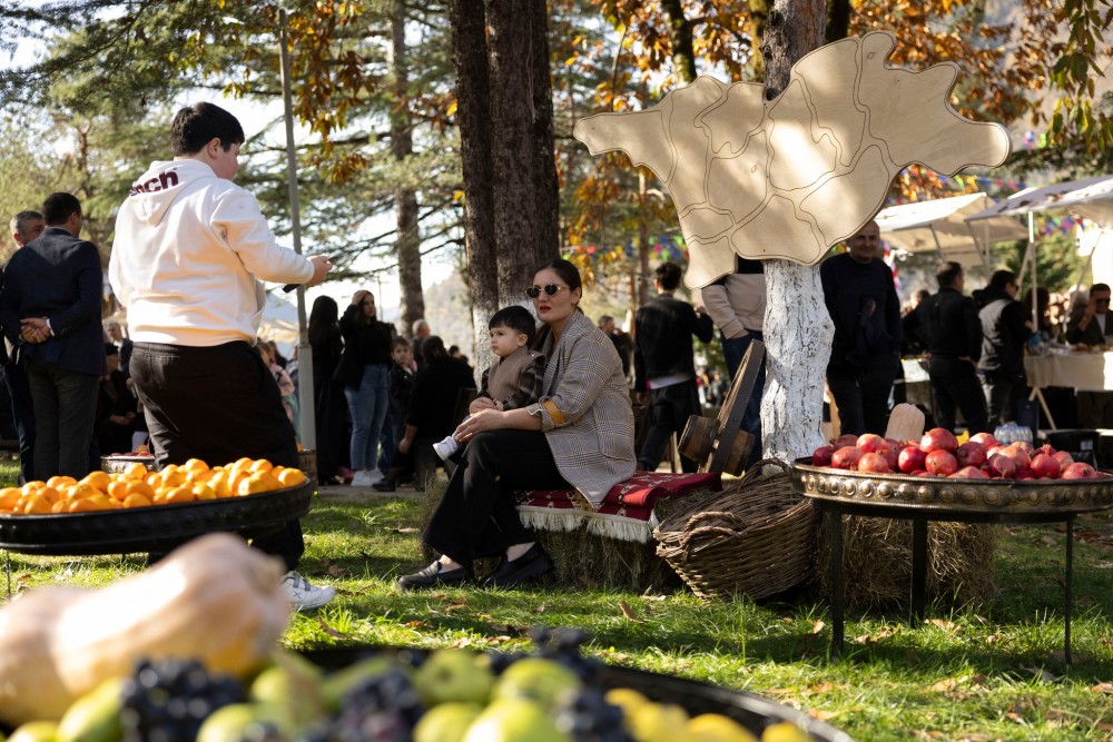 ''შემოდგომა ქედაში''