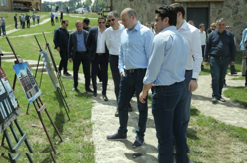 პრემიერ-მინისტრმა  გოდერძზე მიმდინარე სამუშაოები დაათვალიერა