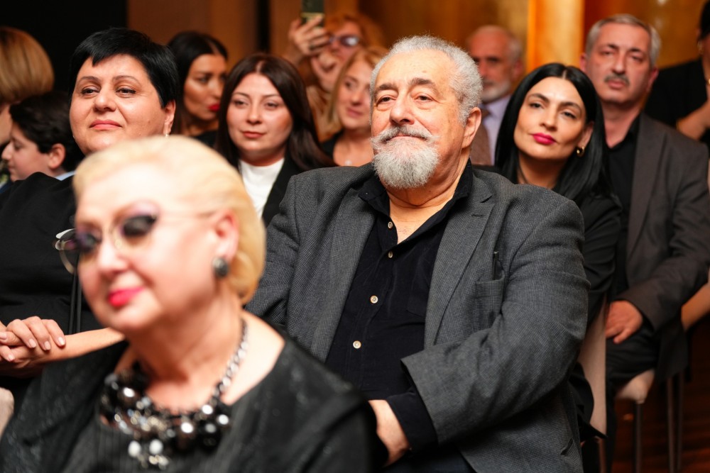 წლის წარმატებულ ხელოვანთა დაჯილდოება ბათუმში