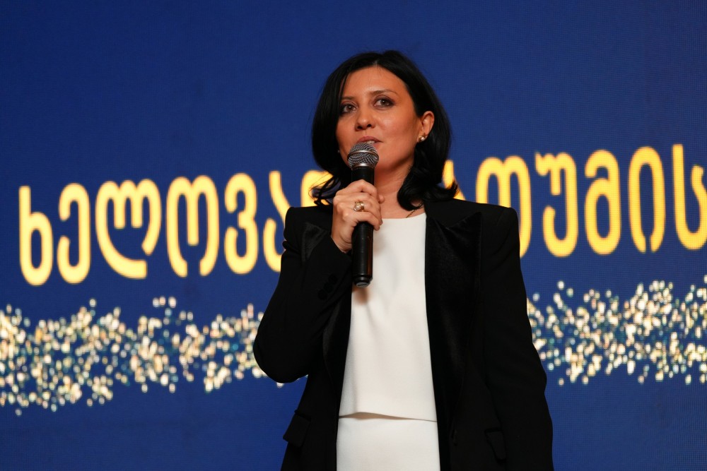 წლის წარმატებულ ხელოვანთა დაჯილდოება ბათუმში