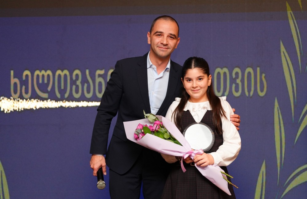 წლის წარმატებულ ხელოვანთა დაჯილდოება ბათუმში