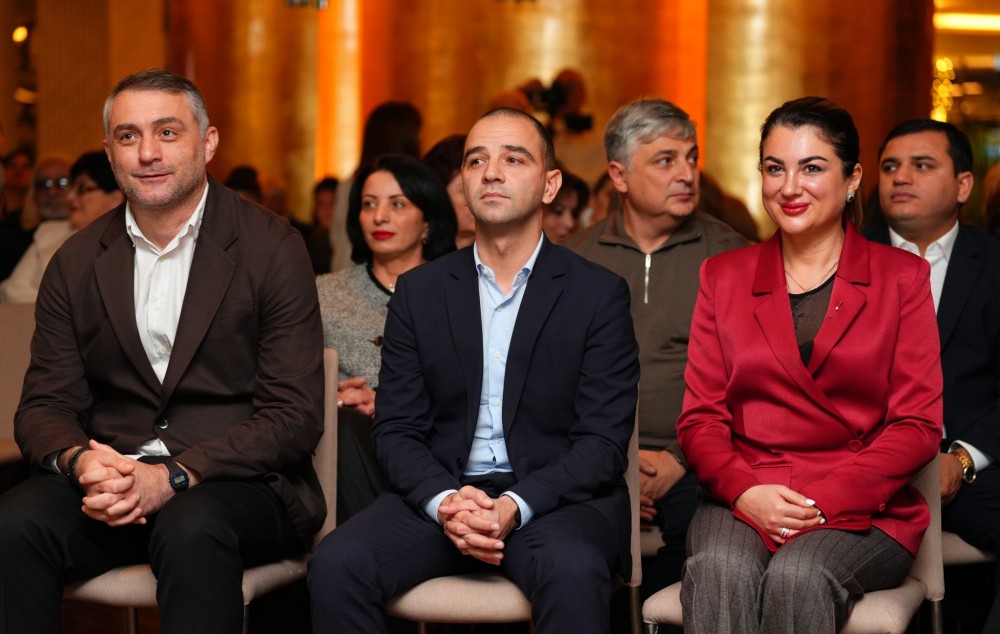 წლის წარმატებულ ხელოვანთა დაჯილდოება ბათუმში